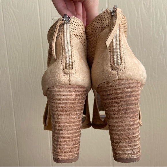 Vince Camuto Perforated Leather Tan Bevina Cutout Peep Toe Booties - Picture 10 of 12